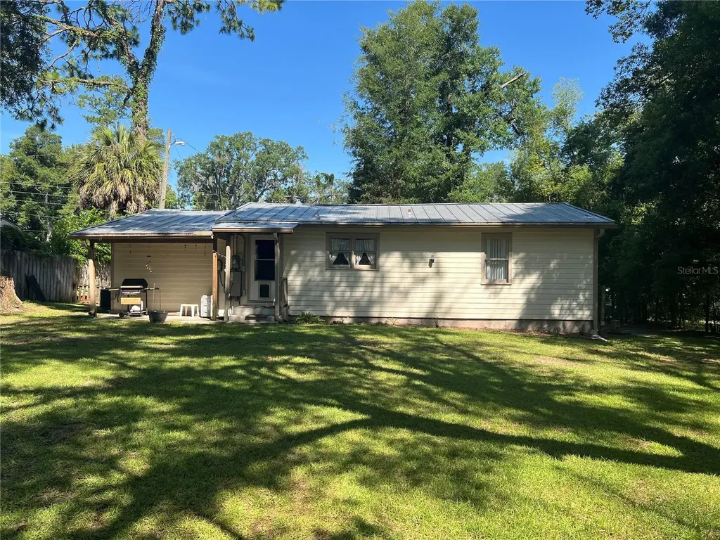 18771 NW 244th Street High Springs FL 32643