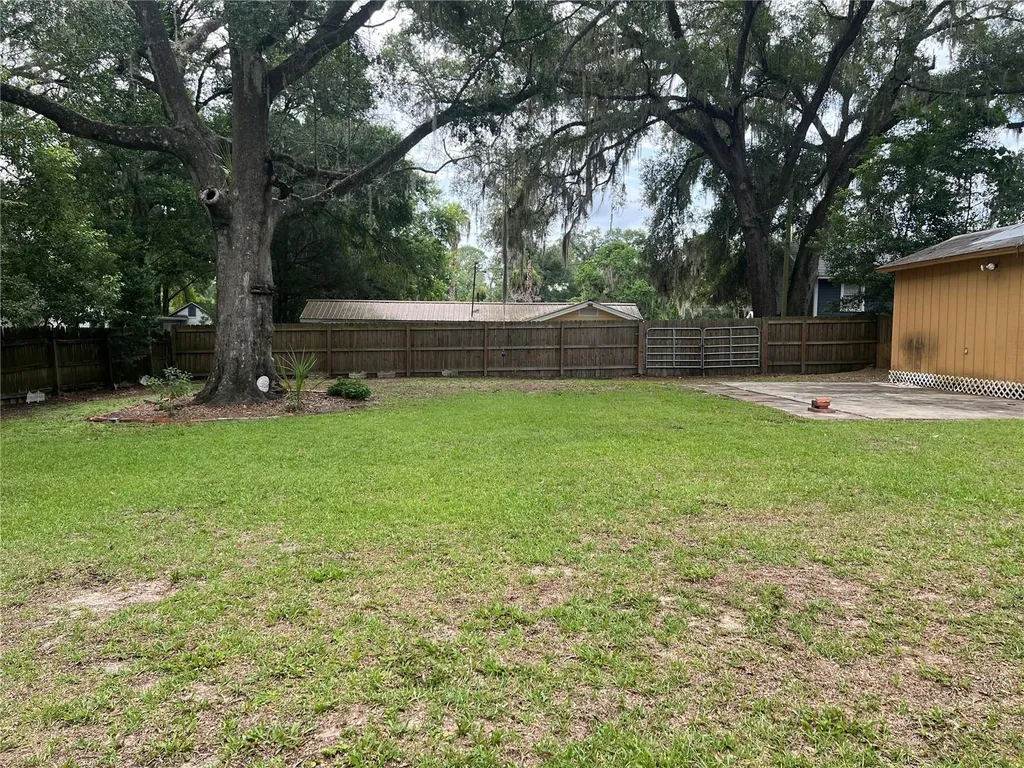 18771 NW 244th Street High Springs FL 32643