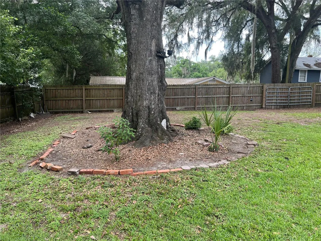 18771 NW 244th Street High Springs FL 32643