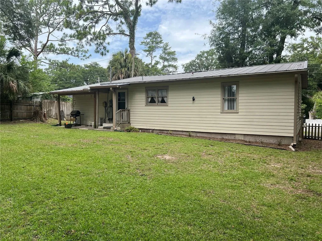 18771 NW 244th Street High Springs FL 32643
