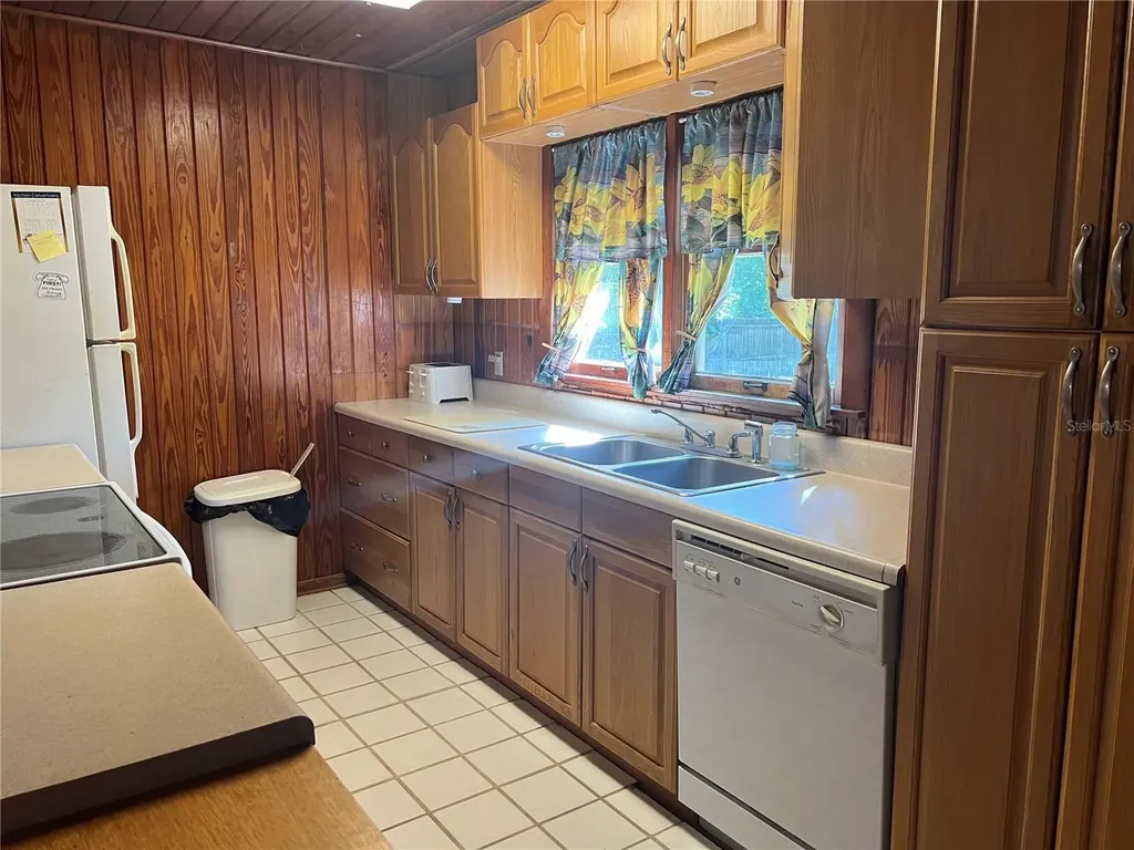 18771 NW 244th Street High Springs FL 32643