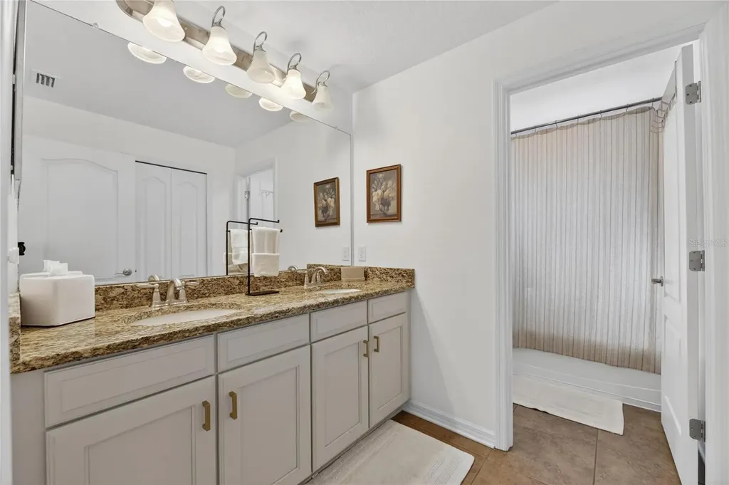 8115 Savannah Point Court Tampa FL 33647