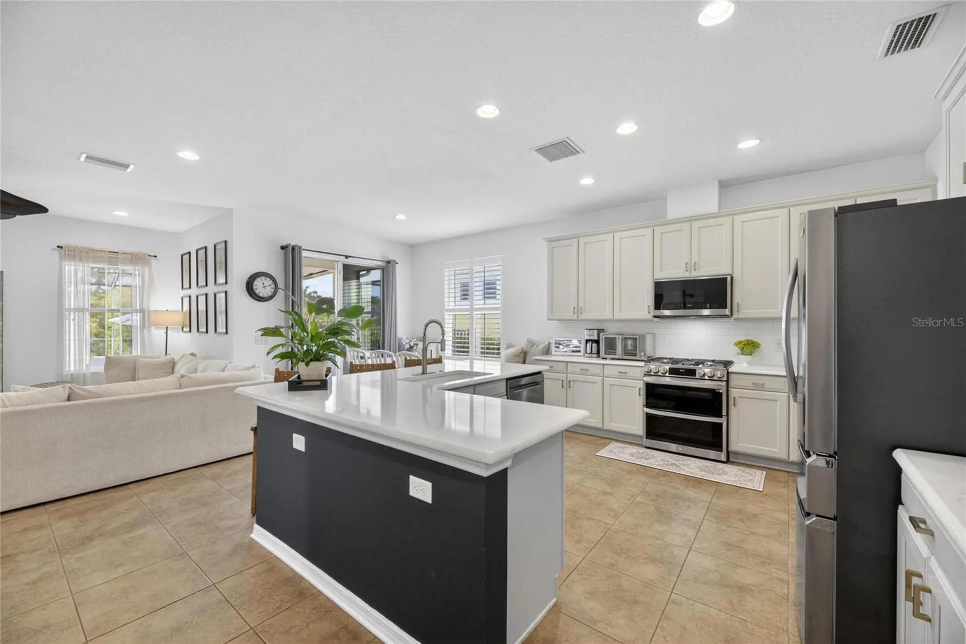 8115 Savannah Point Court Tampa FL 33647
