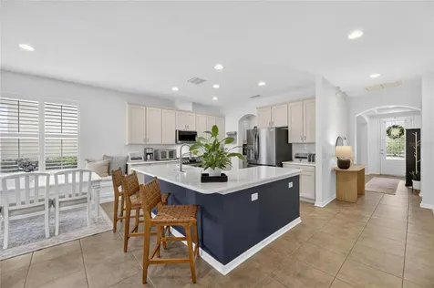 8115 Savannah Point Court Tampa FL 33647