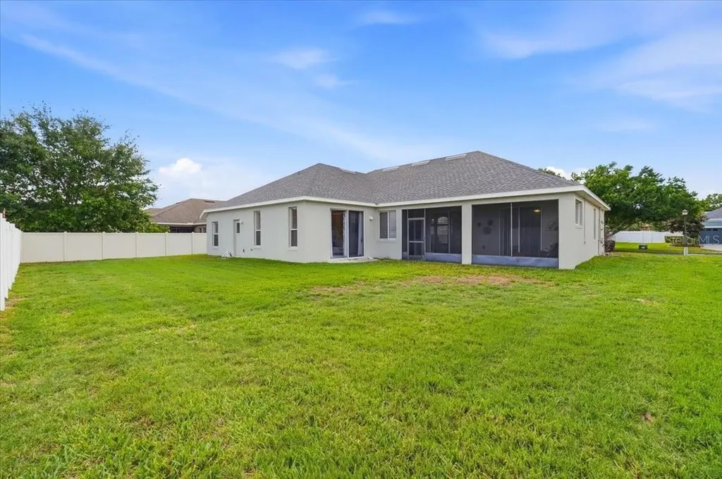 445 Amethyst Avenue Auburndale FL 33823