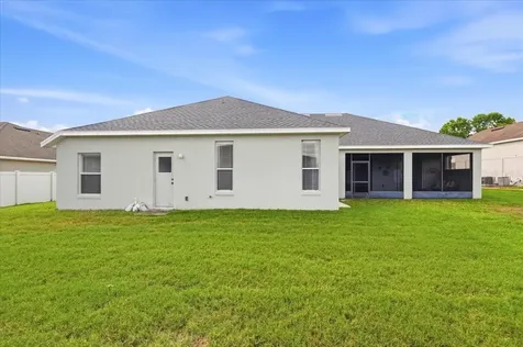445 Amethyst Avenue Auburndale FL 33823