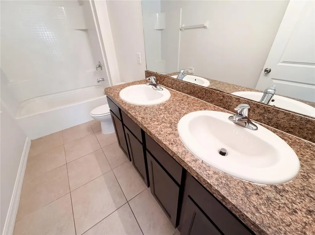 10225 Mangrove Well Road Sun City Center FL 33573