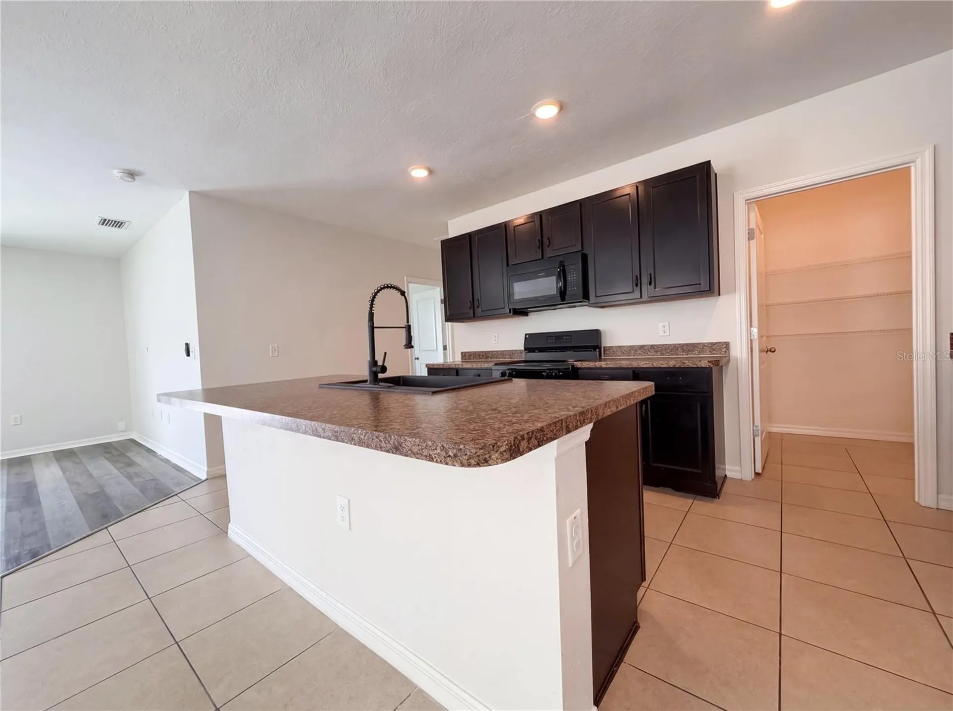 10225 Mangrove Well Road Sun City Center FL 33573