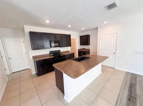 10225 Mangrove Well Road Sun City Center FL 33573