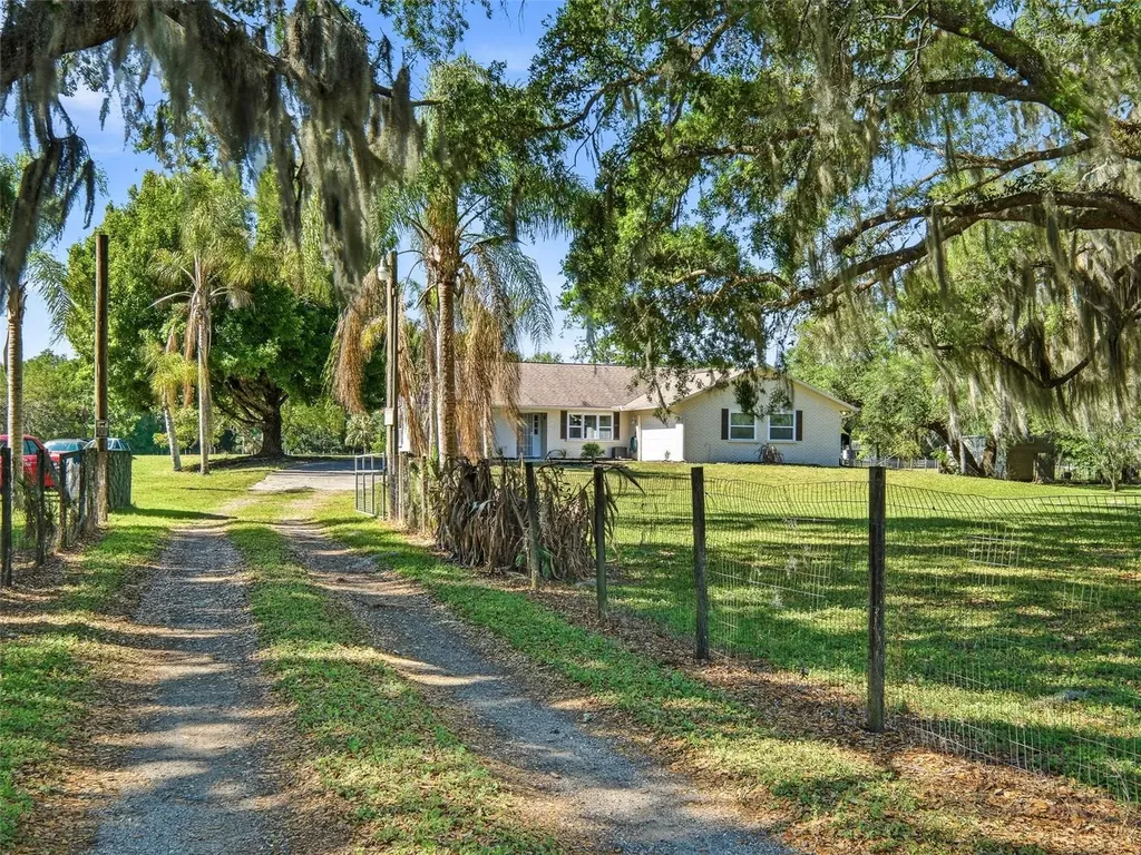 479 Maytown Road Oak Hill FL 32759