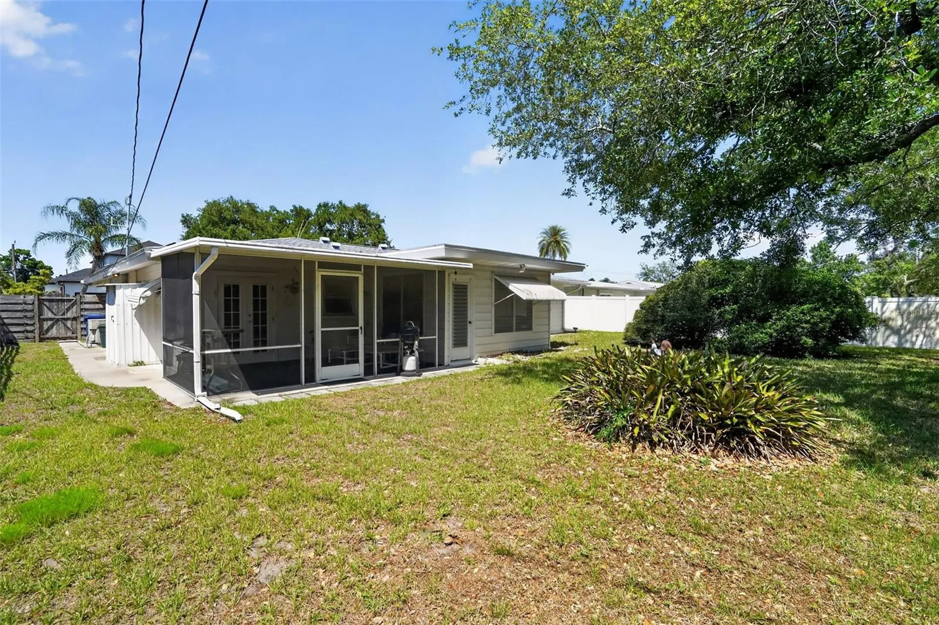 2312 Grove Street Sarasota FL 34239