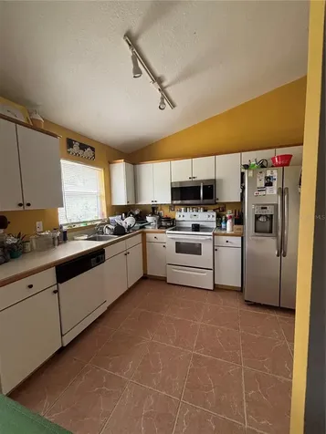4250 Worthington Place Mascotte FL 34753