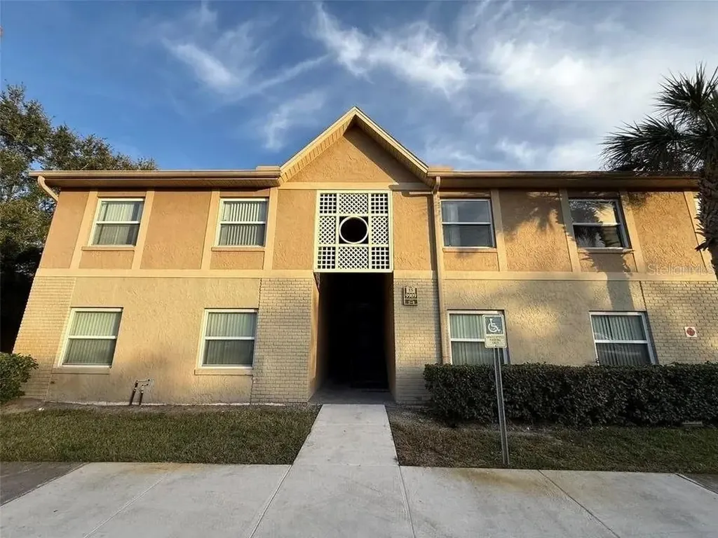9909 Sweepstakes Lane Orlando FL 32837