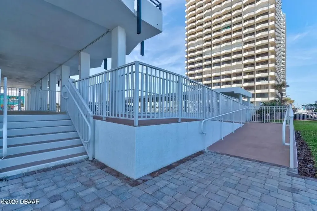 2828 N Atlantic Avenue Daytona Beach FL 32118