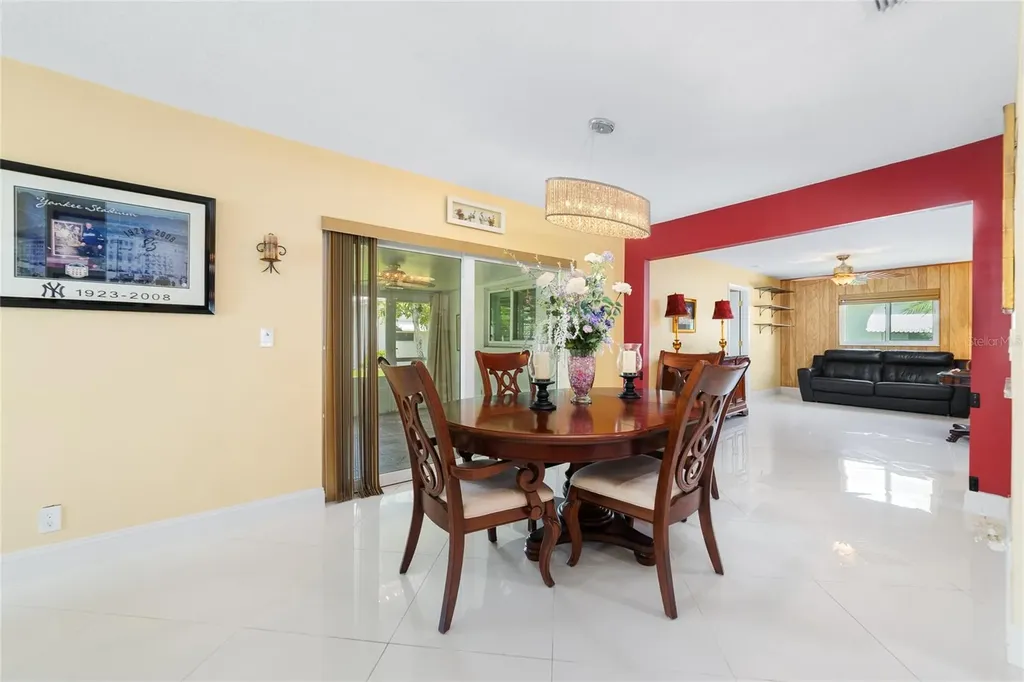 2107 SW 22nd Street Boynton Beach FL 33426