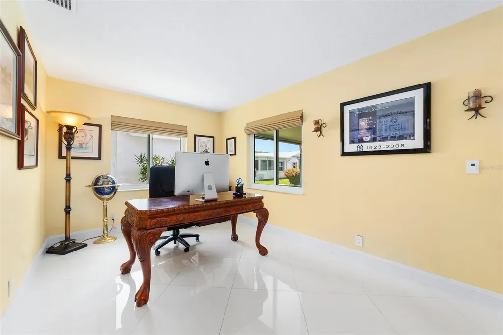 2107 SW 22nd Street Boynton Beach FL 33426