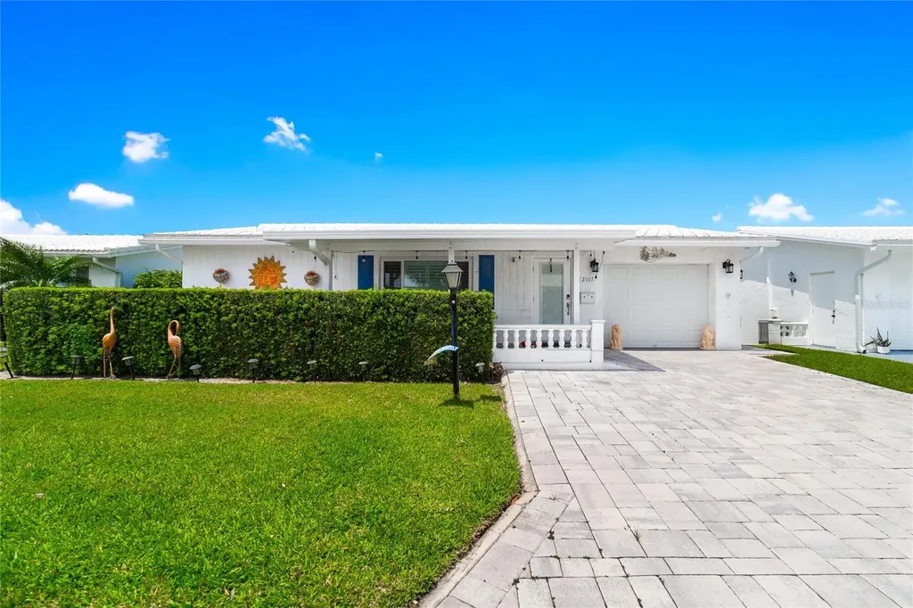 2107 SW 22nd Street Boynton Beach FL 33426