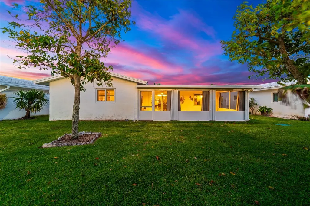 2107 SW 22nd Street Boynton Beach FL 33426