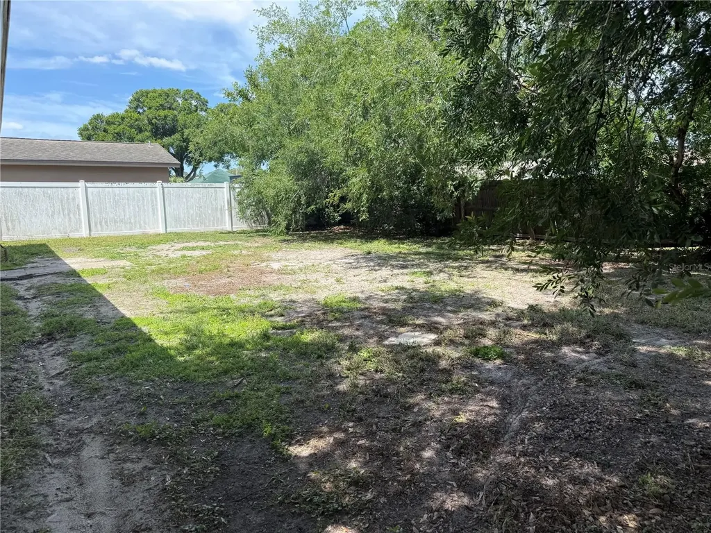 712 Hazy Meadow Court Brandon FL 33510