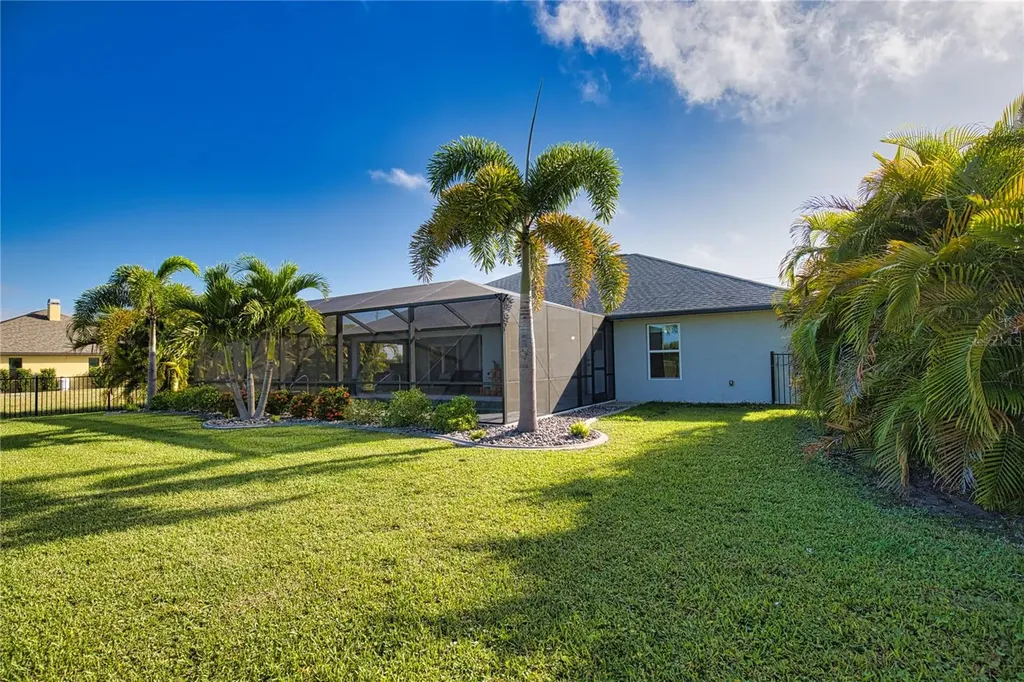 916 Boundary Boulevard Rotonda West FL 33947