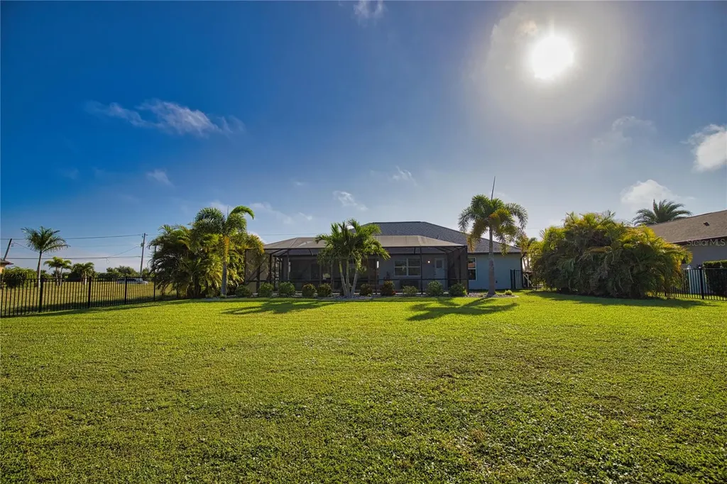 916 Boundary Boulevard Rotonda West FL 33947