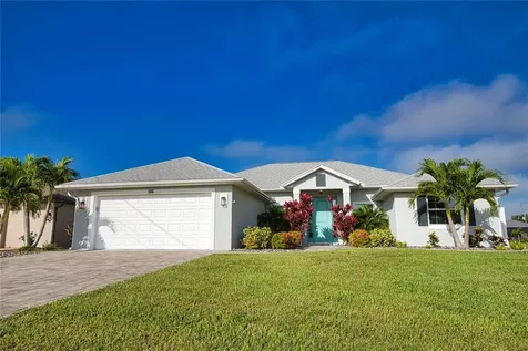 916 Boundary Boulevard Rotonda West FL 33947