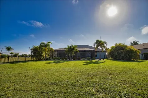 916 Boundary Boulevard Rotonda West FL 33947