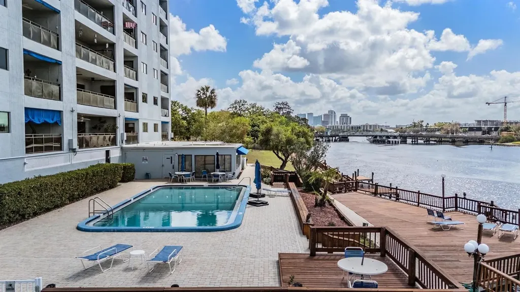 2780 N Riverside Drive Tampa FL 33602