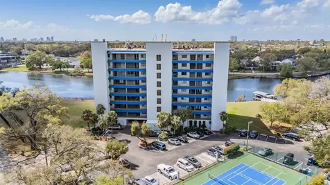 2780 N Riverside Drive Tampa FL 33602