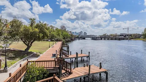 2780 N Riverside Drive Tampa FL 33602