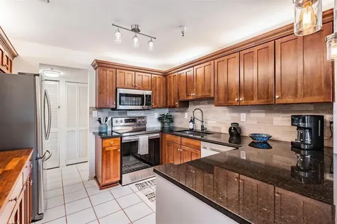 2780 N Riverside Drive Tampa FL 33602