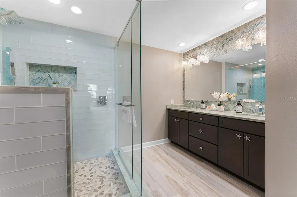 2875 66th Terrace S St Petersburg FL 33712