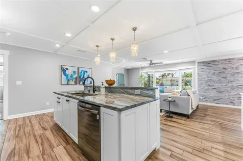 2875 66th Terrace S St Petersburg FL 33712