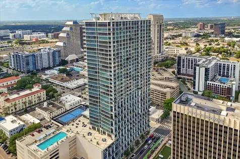150 E Robinson Street Orlando FL 32801
