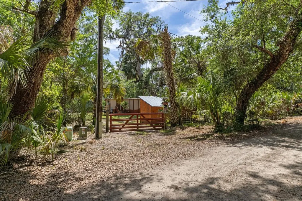 6946 E Channel Drive Hernando FL 34442