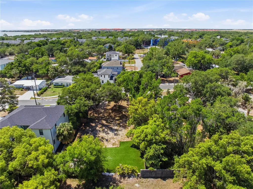 2929 W Averill Avenue Tampa FL 33611