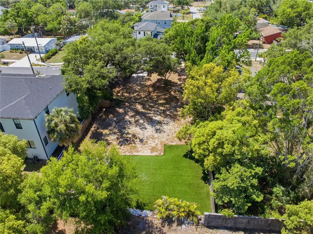 2929 W Averill Avenue Tampa FL 33611