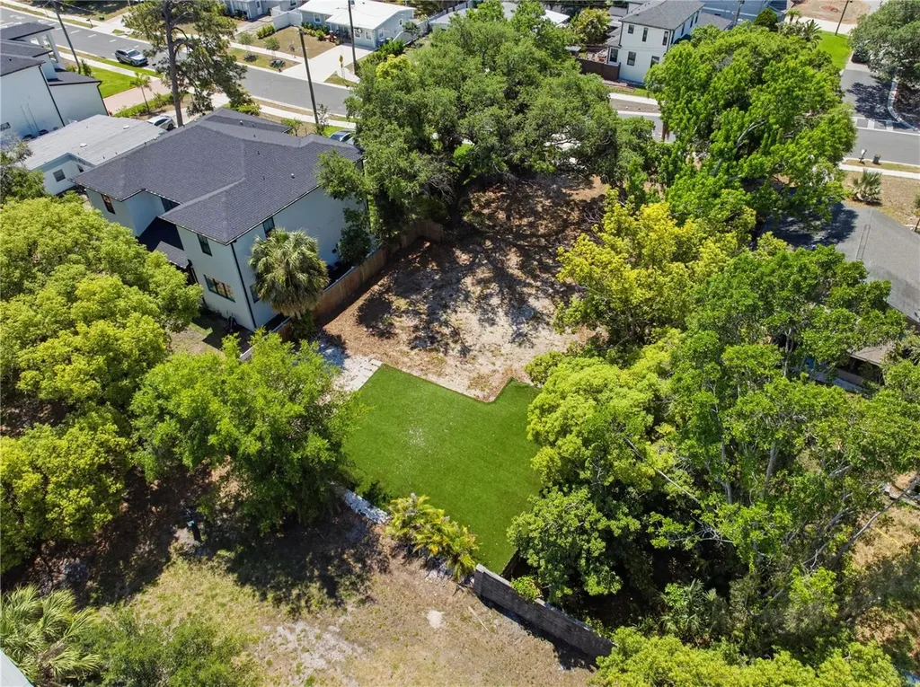 2929 W Averill Avenue Tampa FL 33611
