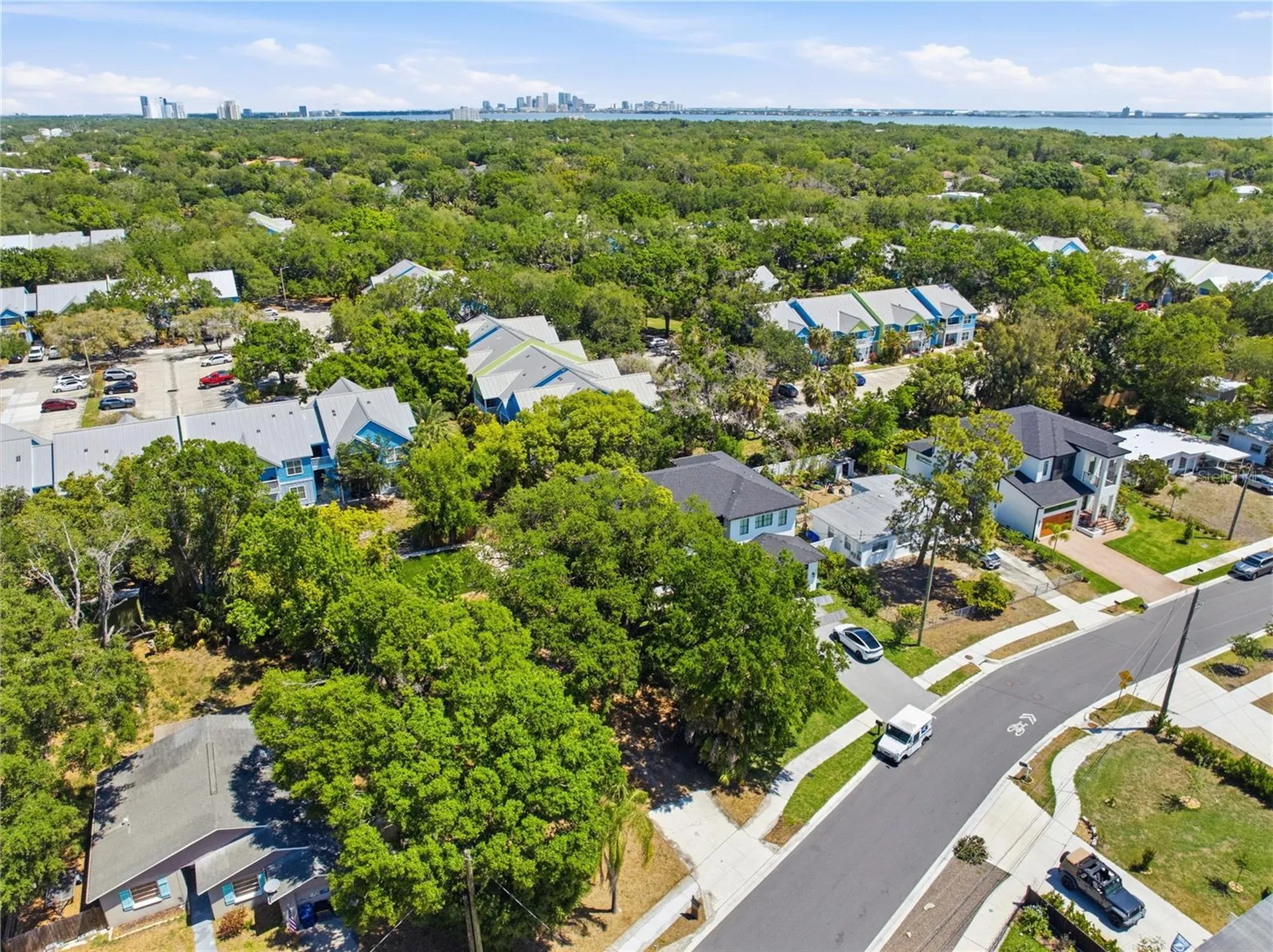 2929 W Averill Avenue Tampa FL 33611