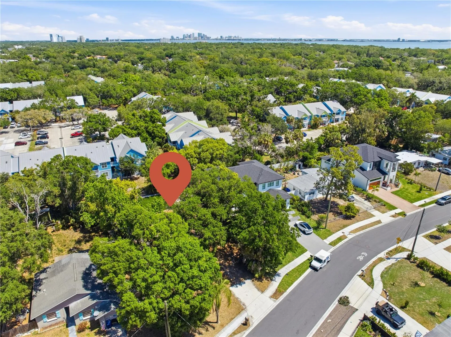2929 W Averill Avenue Tampa FL 33611