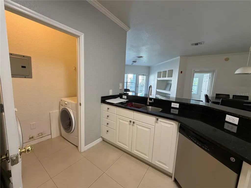 3735 Conroy Road Orlando FL 32839