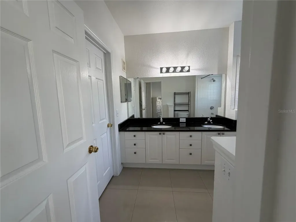 3735 Conroy Road Orlando FL 32839