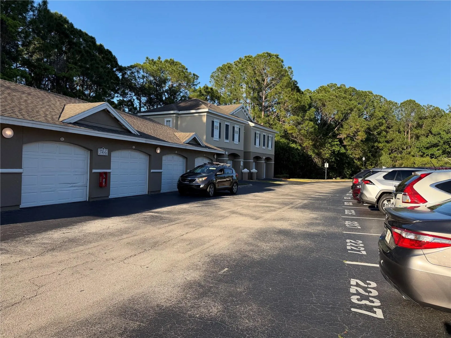 3735 Conroy Road Orlando FL 32839