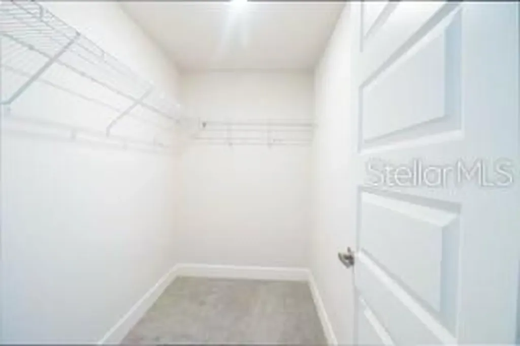1882 N Roberts Trail Bell FL 32619