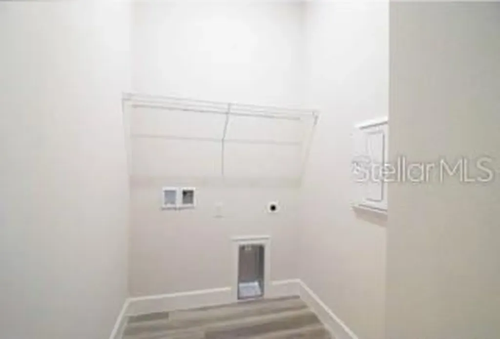 1882 N Roberts Trail Bell FL 32619