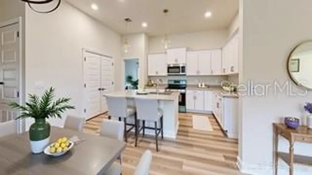 1882 N Roberts Trail Bell FL 32619