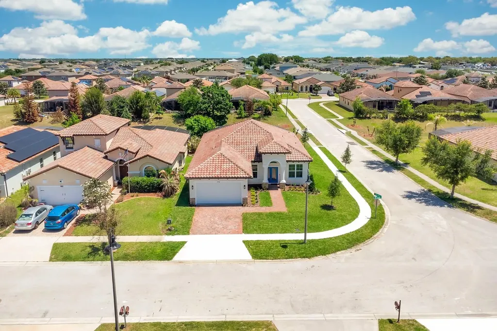376 Villa Sorrento Circle Haines City FL 33844