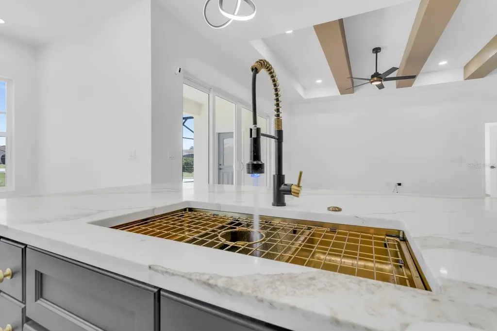 376 Villa Sorrento Circle Haines City FL 33844