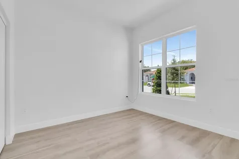 376 Villa Sorrento Circle Haines City FL 33844