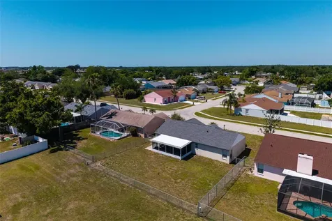 6201 61st Court E Palmetto FL 34221